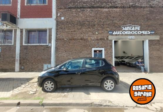 Autos - Peugeot 208 2017 Nafta 70000Km - En Venta