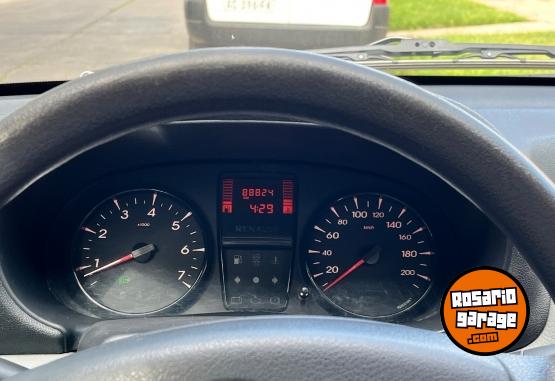 Autos - Renault Clio 5P campus 1.2 packII 2012 Nafta 88824Km - En Venta