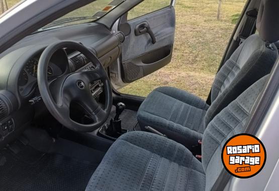 Autos - Chevrolet Corsa GLS 16v. 1998 Nafta 106000Km - En Venta