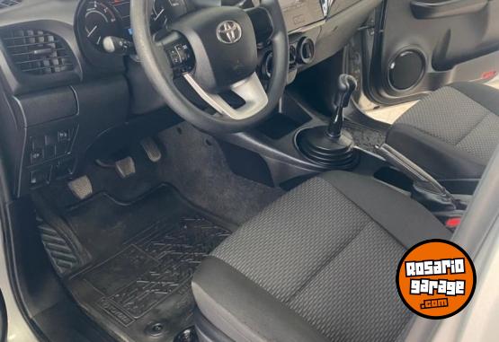 Camionetas - Toyota HILUX DX 2020 Diesel 41745Km - En Venta