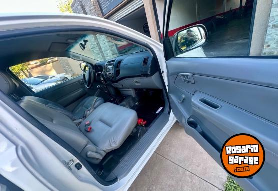 Autos - Toyota Hilux 2010 Diesel 276000Km - En Venta