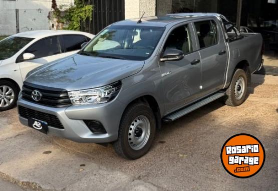 Camionetas - Toyota Hilux 2020 Nafta 1900Km - En Venta