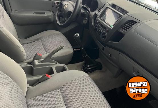 Camionetas - Toyota Hilux 2010 Diesel 275000Km - En Venta