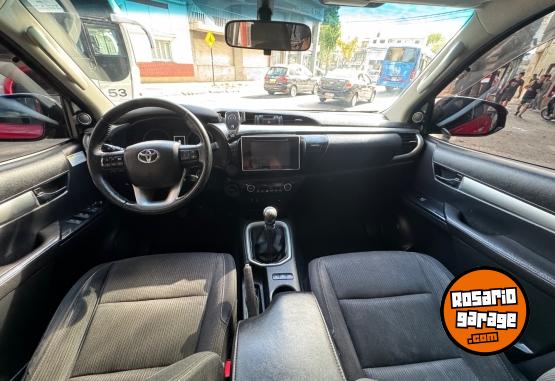 Camionetas - Toyota Hilux srv 2.8 2016 Diesel 210000Km - En Venta