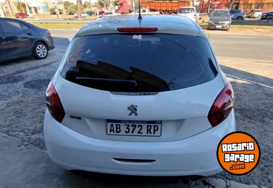Autos - Peugeot 208 2017 Nafta 95000Km - En Venta