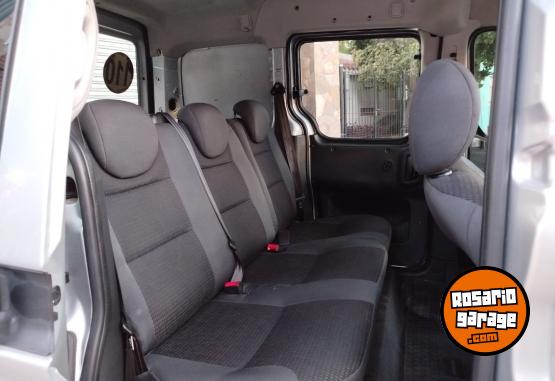 Utilitarios - Peugeot PARTNER 2017 GNC 150000Km - En Venta