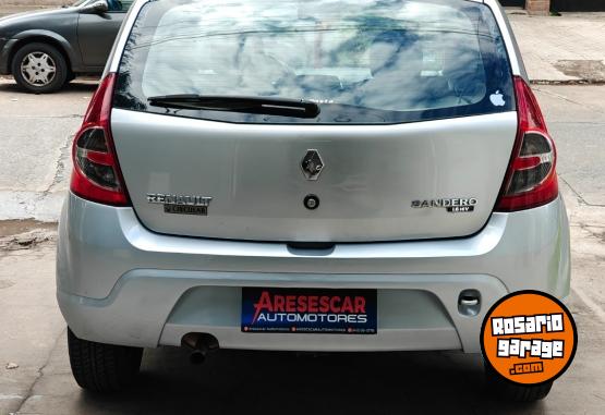 Autos - Renault sandero 2011 Nafta 180000Km - En Venta