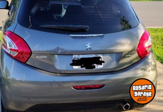 Autos - Peugeot 208 2015 Nafta 79630Km - En Venta