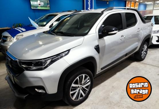 Autos - Fiat STRADA D/C VOLCANO 1.3 T 2025 Nafta 26800Km - En Venta