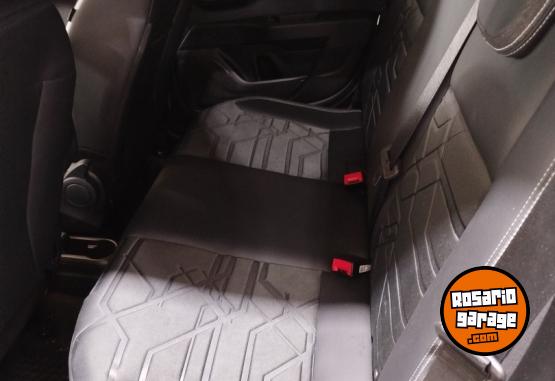 Autos - Fiat STRADA D/C VOLCANO 1.3 T 2025 Nafta 26800Km - En Venta