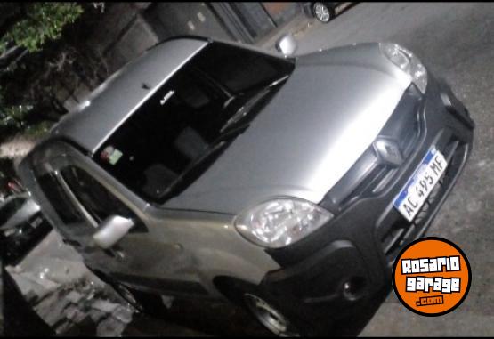 Utilitarios - Renault Kangoo 2018 GNC 142000Km - En Venta