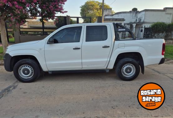Camionetas - Volkswagen Amarok DC 2.0 TDI 140 CV 2017 Diesel 250000Km - En Venta