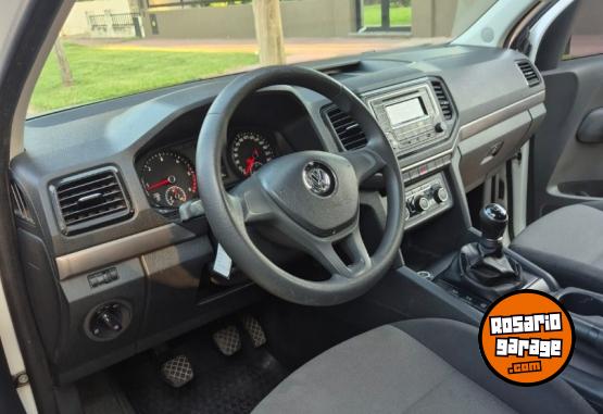 Camionetas - Volkswagen Amarok DC 2.0 TDI 140 CV 2017 Diesel 250000Km - En Venta