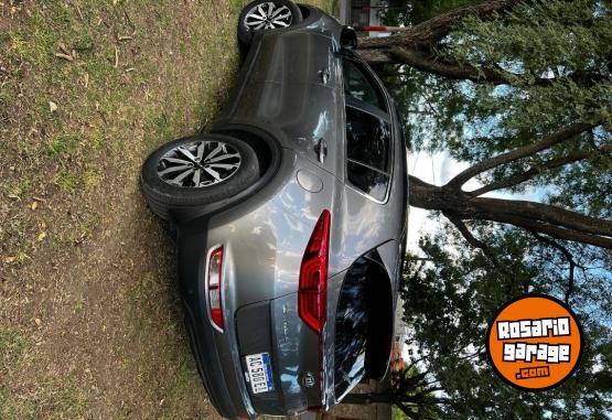 Camionetas - Kia Sportage 2018 Diesel 120000Km - En Venta