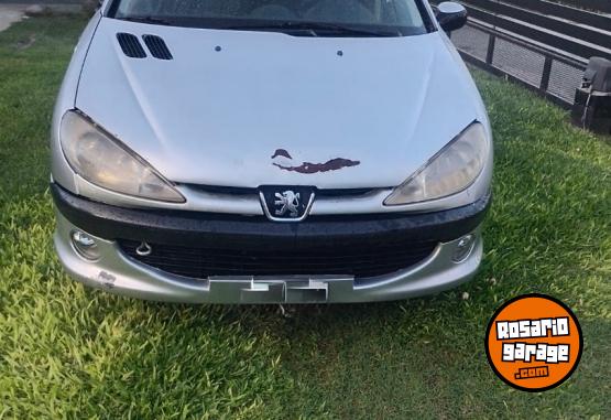 Autos - Peugeot 206 2003 Nafta 250000Km - En Venta