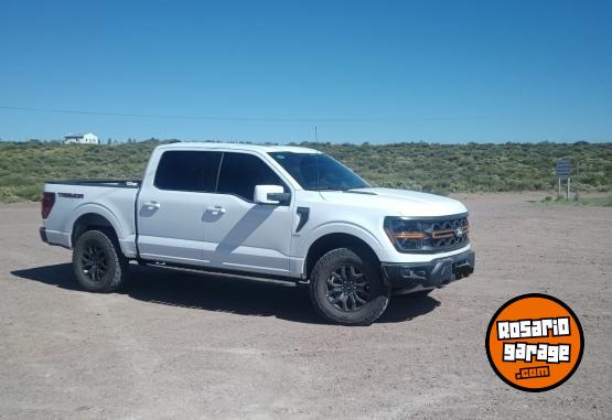 Camionetas - Ford 150 TREMOR 2024 Nafta 4500Km - En Venta