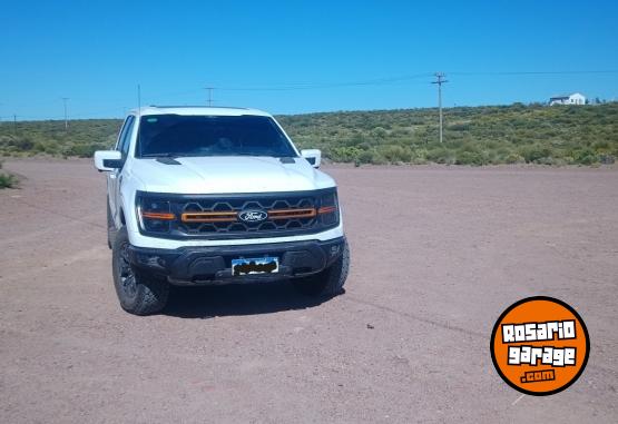 Camionetas - Ford 150 TREMOR 2024 Nafta 4500Km - En Venta