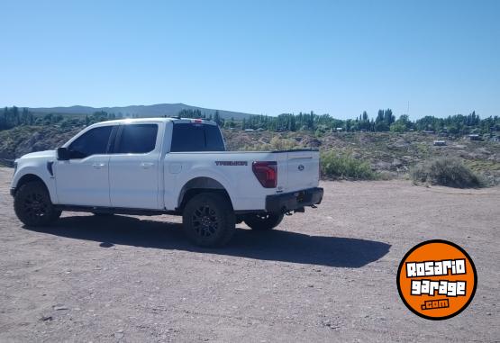 Camionetas - Ford 150 TREMOR 2024 Nafta 4500Km - En Venta