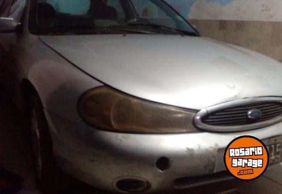Autos - Ford Mondeo 1999 Diesel 300000Km - En Venta