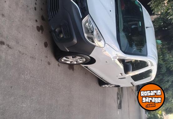 Utilitarios - Renault Kangoo emotic�n 5 asiento 2021 GNC 105000Km - En Venta