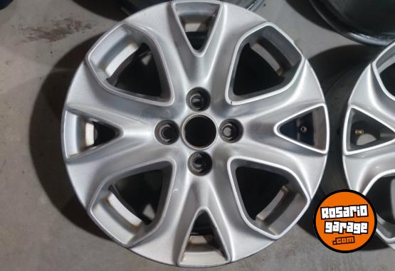 Accesorios para Autos - Llantas 16 Ford Ecosport Originales Muy buenas. $550.000 las 4. NO BAJO PRECIO - En Venta