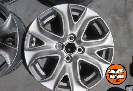 Accesorios para Autos - Llantas 16 Ford Ecosport Originales Muy buenas. $550.000 las 4. NO BAJO PRECIO - En Venta