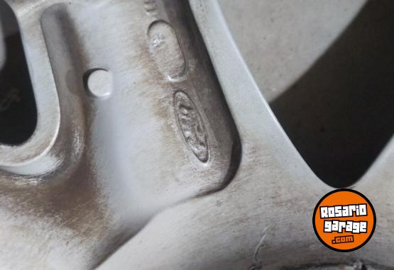 Accesorios para Autos - Llantas 16 Ford Ecosport Originales Muy buenas. $550.000 las 4. NO BAJO PRECIO - En Venta