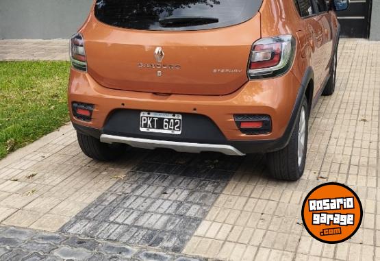 Autos - Renault Sandero Stepway Privilege 2015 Nafta 92500Km - En Venta