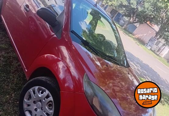 Autos - Ford Fiesta Max 2010 GNC 121000Km - En Venta