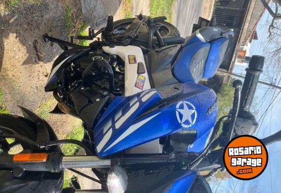 Motos - Bajaj Rouser 2023 Nafta 9000Km - En Venta