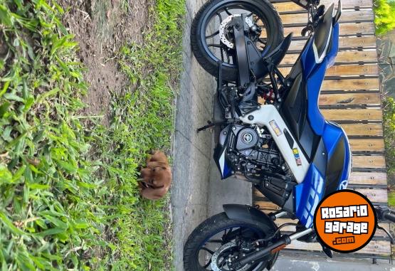 Motos - Bajaj Rouser 2023 Nafta 9000Km - En Venta