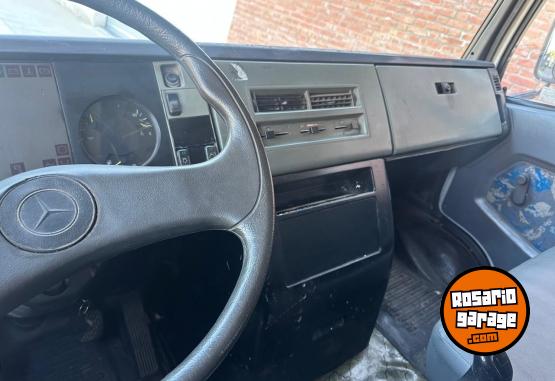 Camiones y Gr�as - Mercedes Benz - En Venta