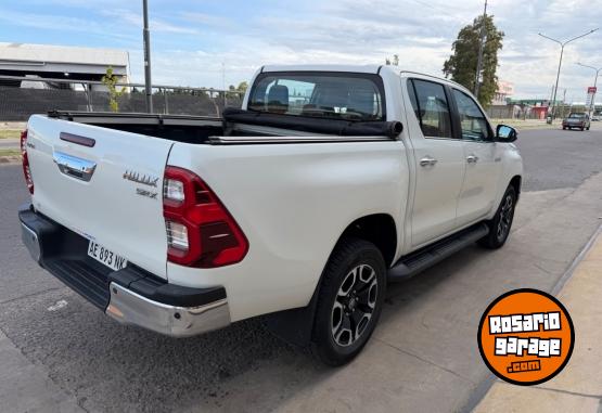 Camionetas - Toyota Hilux srx 2021 Diesel 160000Km - En Venta