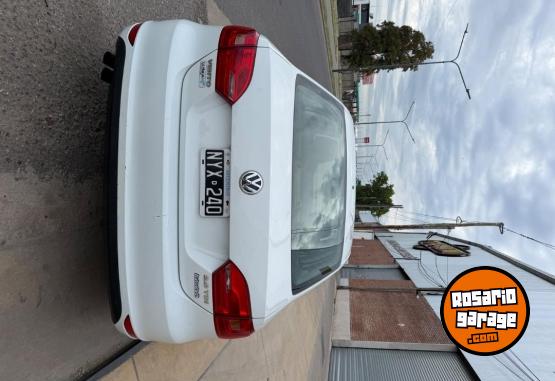 Autos - Volkswagen Vento trendline 2014 Diesel 200000Km - En Venta