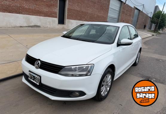 Autos - Volkswagen Vento trendline 2014 Diesel 200000Km - En Venta