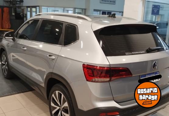 Autos - Volkswagen TAOS HIGHLINE AT 2023 Nafta 105000Km - En Venta