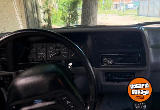 Camionetas - Ford Explorer 1994 Nafta 248000Km - En Venta