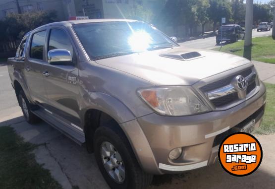 Camionetas - Toyota Hilux 2006 Diesel 332000Km - En Venta