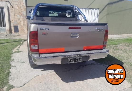 Camionetas - Toyota Hilux 2006 Diesel 332000Km - En Venta