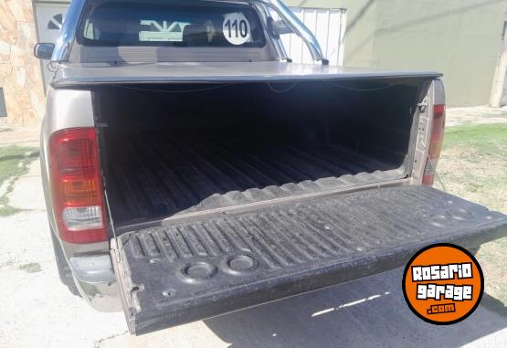 Camionetas - Toyota Hilux 2006 Diesel 332000Km - En Venta