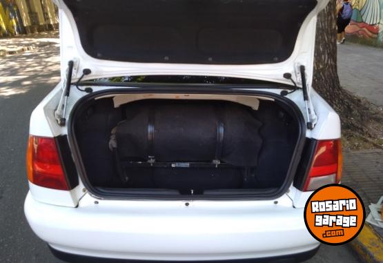 Autos - Volkswagen Polo 1999 GNC 154000Km - En Venta