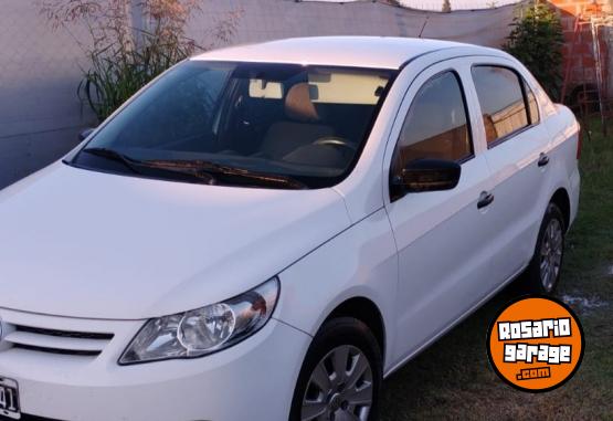 Autos - Volkswagen Voyage 2011 Nafta 145000Km - En Venta