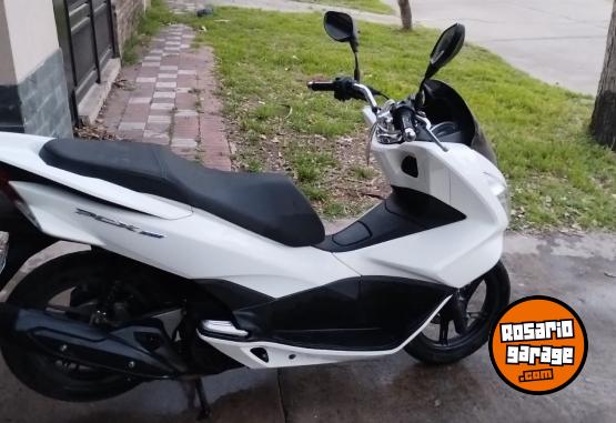 Motos - Honda PCX 150 2018 Nafta 33000Km - En Venta
