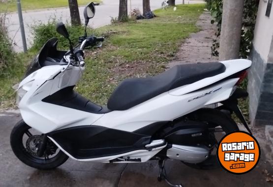 Motos - Honda PCX 150 2018 Nafta 33000Km - En Venta