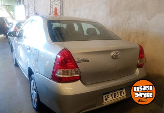 Autos - Toyota Etios 2023 Nafta 51000Km - En Venta