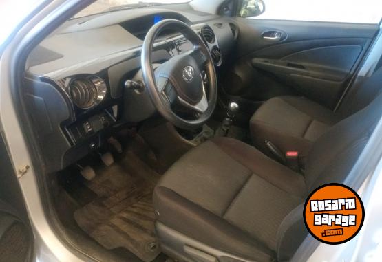 Autos - Toyota Etios 2023 Nafta 51000Km - En Venta