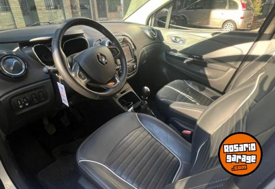 Autos - Renault Captur 2019 Nafta 89000Km - En Venta
