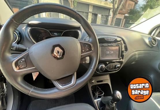 Autos - Renault Captur 2019 Nafta 89000Km - En Venta