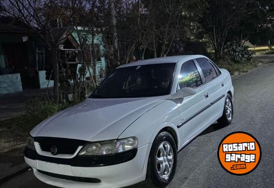 Autos - Chevrolet Vectra 1997 GNC 289000Km - En Venta