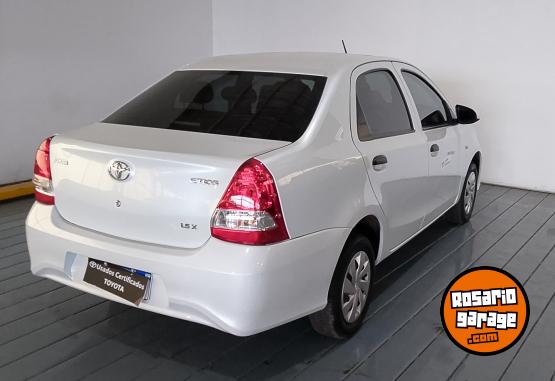 Autos - Toyota ETIOS X 1,5 6M/T 4P 2023 Nafta 28413Km - En Venta